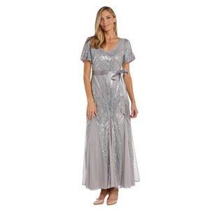 NWT R&M Richards Women's Petite Cocktail, Silver  4P